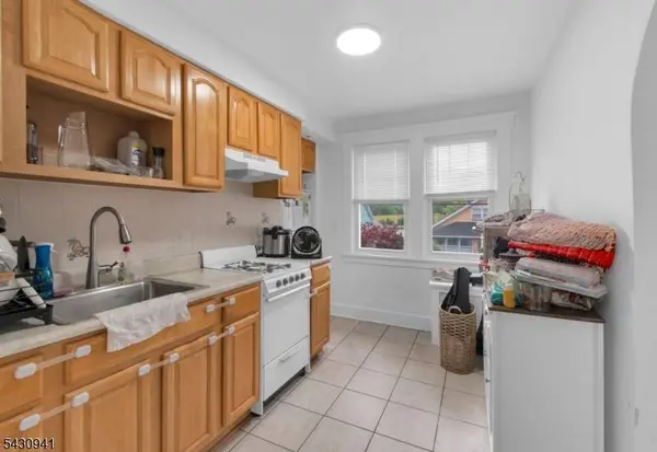 179 Dewey Ave, Totowa Boro, NJ 07512