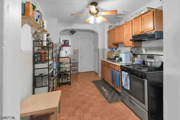 129 Ball St, Irvington Twp., NJ 07111