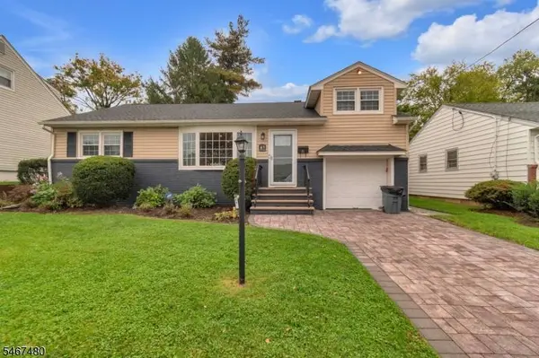 61 Luisser St