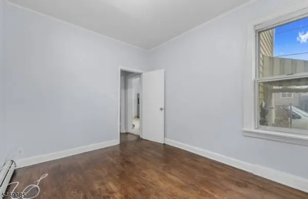 160 5Th Ave, Paterson City, NJ 07524