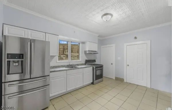 160 5Th Ave, Paterson City, NJ 07524