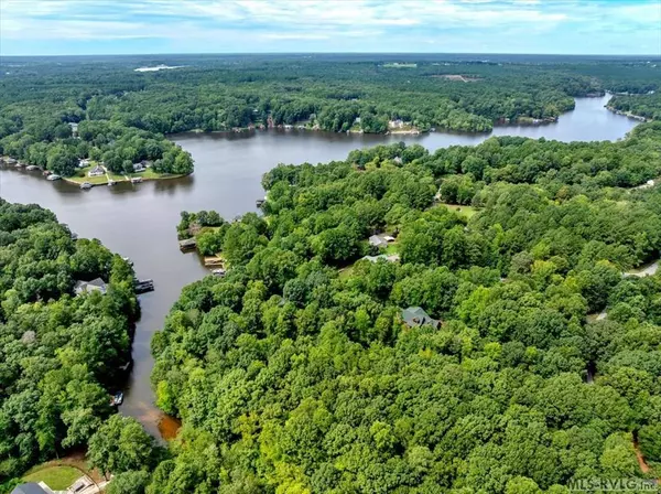 139R Mary Court, Bracey, VA 23919