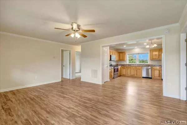 2070 Plank Road, South Hill, VA 23970