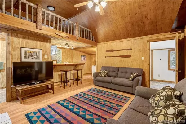 314 Riverview Dr, Brodnax, VA 23920