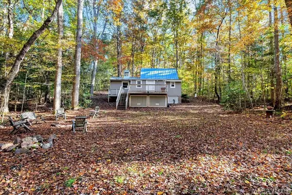 314 Riverview Dr, Brodnax, VA 23920