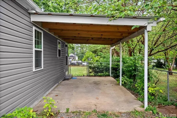 419 East Main Street, South Hill, VA 23970