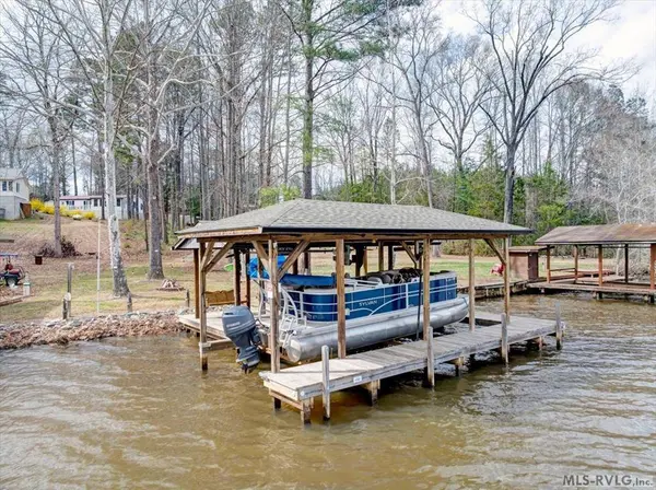 793 Hawthorne Drive, Bracey, VA 23919
