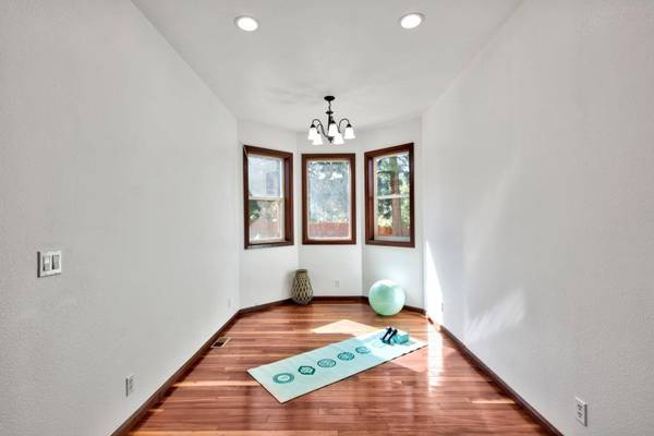 10310 Hirschdale Road, Truckee, CA 96161-0000