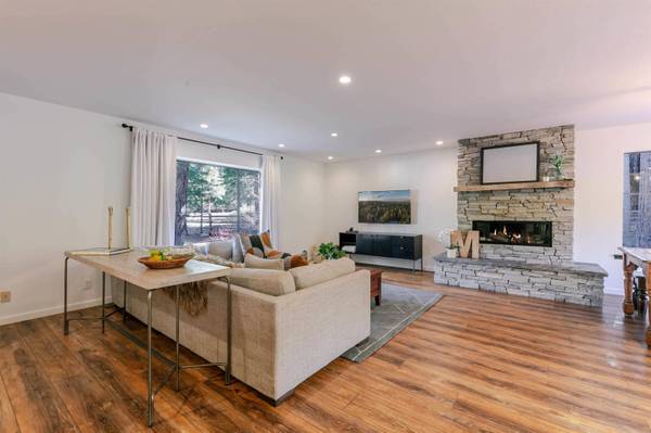 11400 Alpine View Court, Truckee, CA 96161-0000