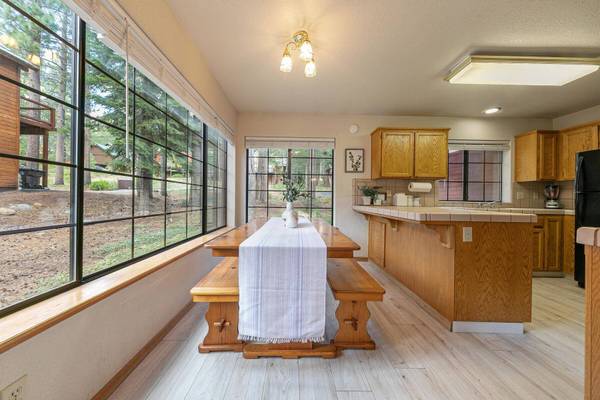 11510 Lausanne Way, Truckee, CA 96161-0000