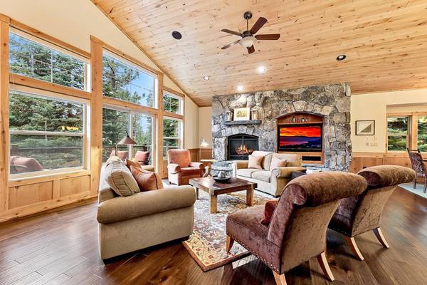 11163 Sitzmark Way, Truckee, CA 96161-0000