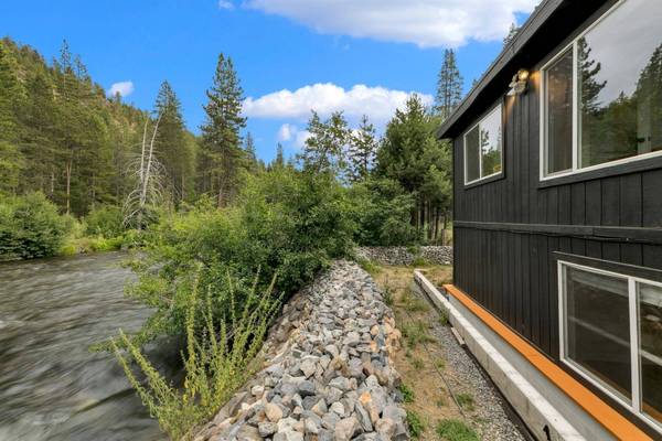 7594 River Road, Truckee, CA 96161-0000