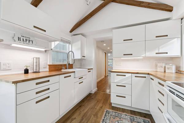 7594 River Road, Truckee, CA 96161-0000