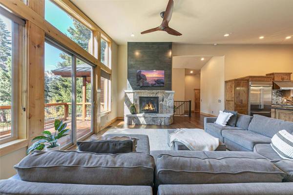 11403 Sitzmark Way, Truckee, CA 96161-0000