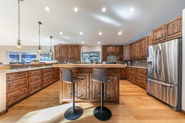 12349 Skislope Way, Truckee, CA 96161-0000