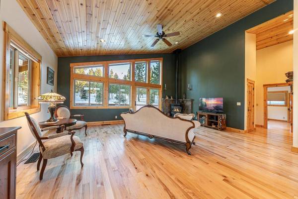14106 Northwoods Boulevard, Truckee, CA 96161-0000