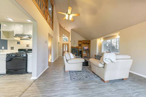 10880 Laurelwood Drive, Truckee, CA 96161-0000