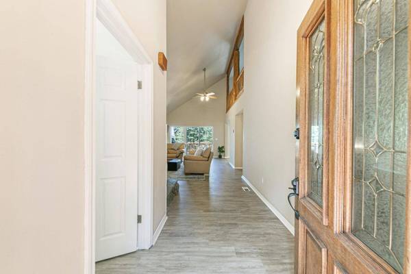 10880 Laurelwood Drive, Truckee, CA 96161-0000