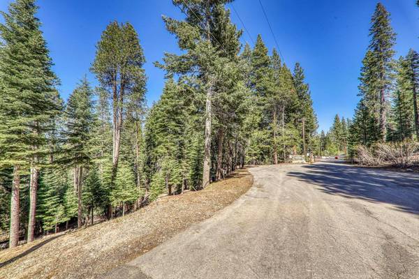 10902 Laurelwood Drive, Truckee, CA 96161-0000