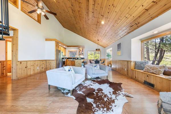 12742 Stockholm Way, Truckee, CA 96161-0000