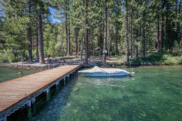 14161 Tanager Lane, Truckee, CA 96161-0000