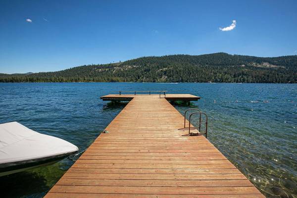 14161 Tanager Lane, Truckee, CA 96161-0000