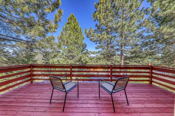 12742 Stockholm Way, Truckee, CA 96161-0000