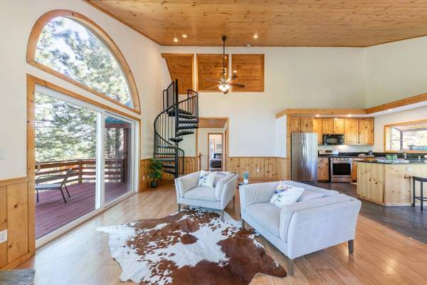 12742 Stockholm Way, Truckee, CA 96161-0000