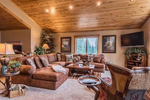 11410 Skislope Way, Truckee, CA 96161-0000