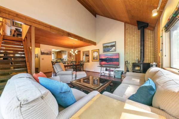10414 Martis Valley Road, Truckee, CA 96161-0000