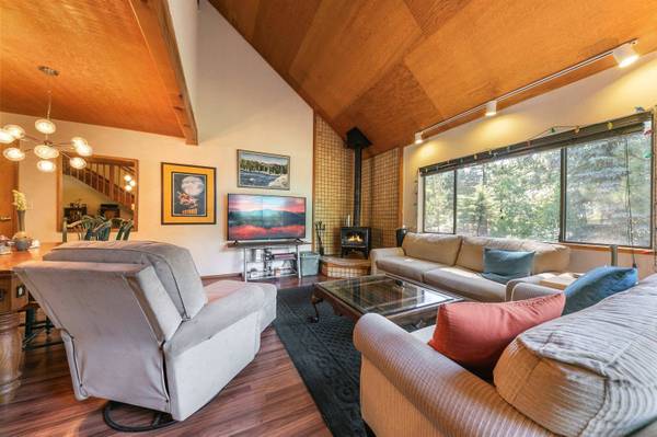 10414 Martis Valley Road, Truckee, CA 96161-0000