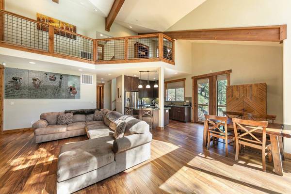 8520 River Road, Truckee, CA 96161-0000