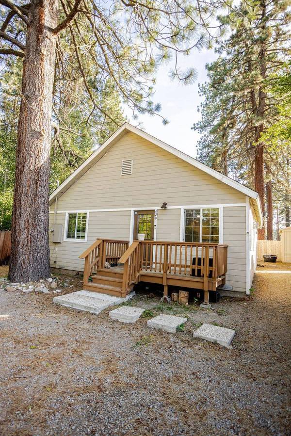 418 Utah Street, Portola, CA 96122