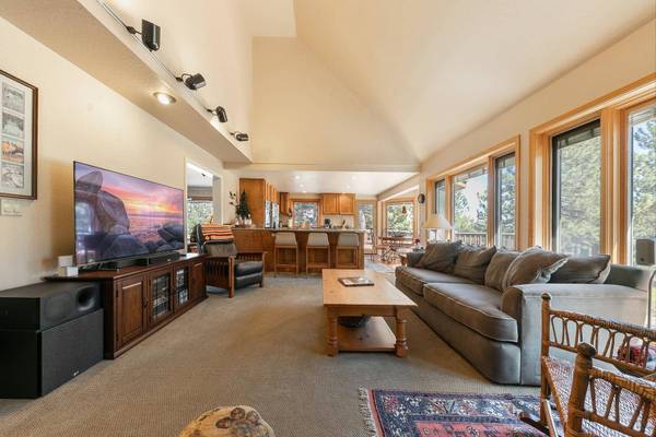 14767 Wolfgang Road, Truckee, CA 96161