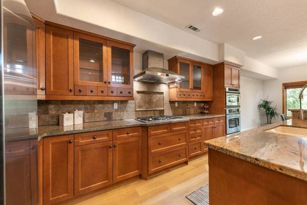 10410 Badger Lane, Truckee, CA 96161-0000