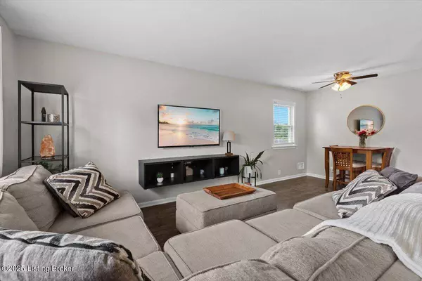 3613 St Edwards Dr, Jeffersontown, KY 40299