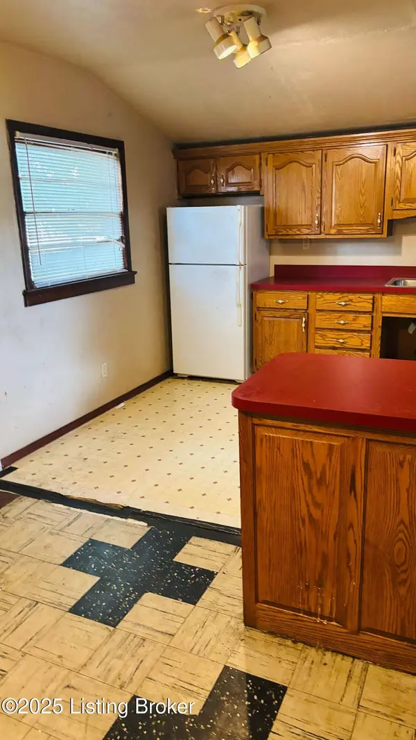3930 Tulane Ave, Louisville, KY 40214