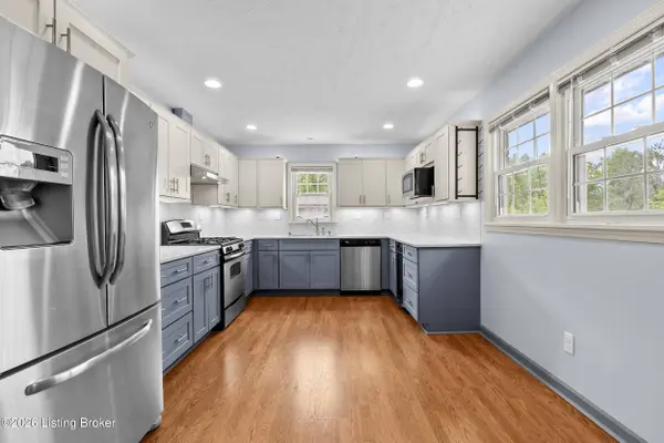 6114 Gloria Ln, Louisville, KY 40213