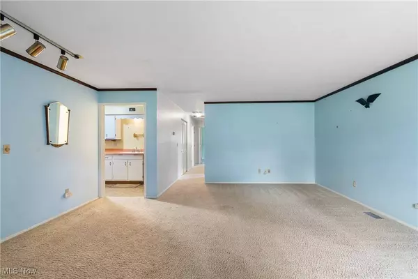 145 Pinehurst BLVD, Eastlake, OH 44095