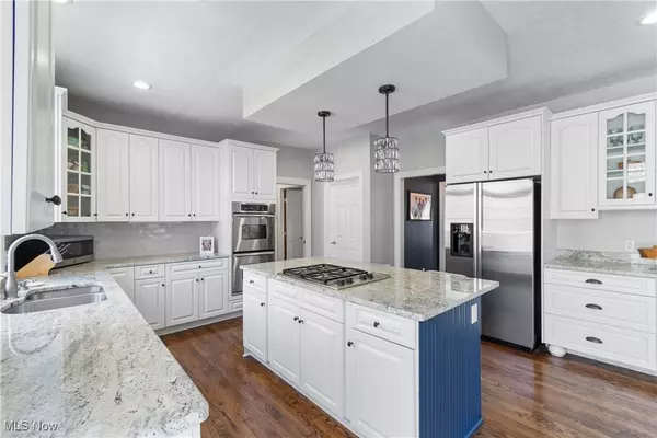 106 Champion LN, Chagrin Falls, OH 44022