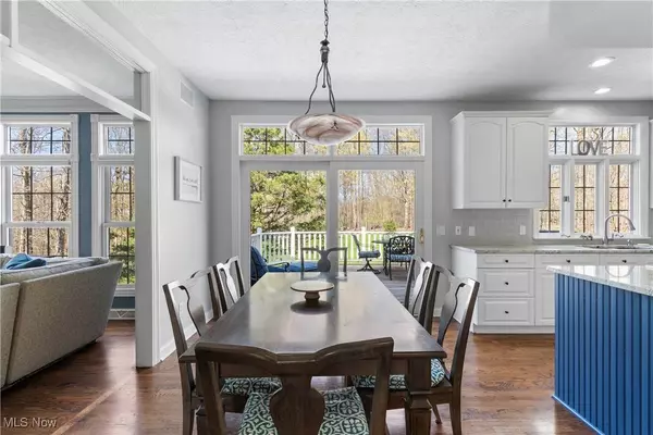 106 Champion LN, Chagrin Falls, OH 44022