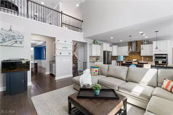 7965 McFarland RDG, Chagrin Falls, OH 44023