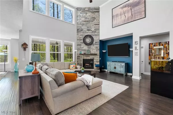 7965 McFarland RDG, Chagrin Falls, OH 44023