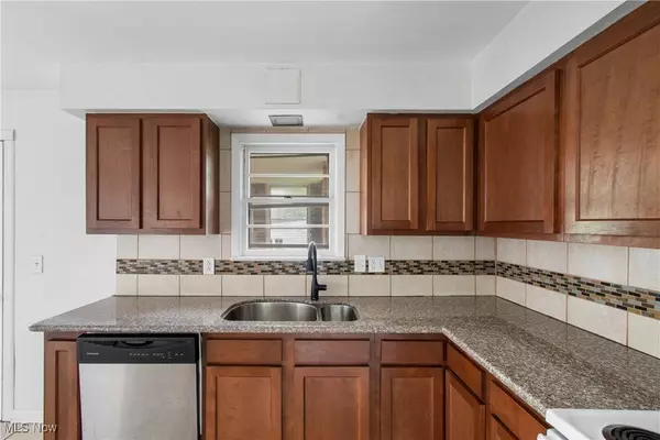 1193 S Green RD, South Euclid, OH 44121