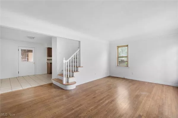 1193 S Green RD, South Euclid, OH 44121