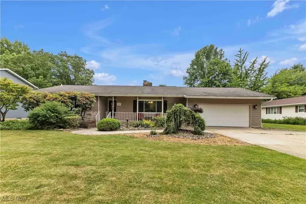 250 Greenridge DR, Geneva, OH 44041