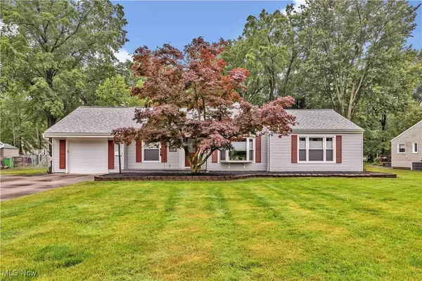 51 Manning DR, Berea, OH 44017