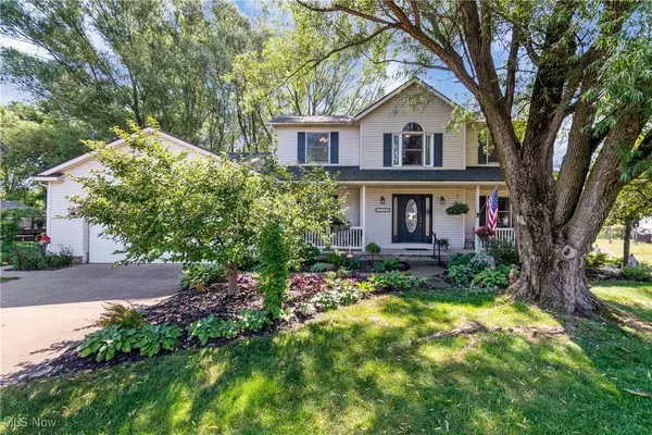 12340 Waterfall AVE NW, Uniontown, OH 44685