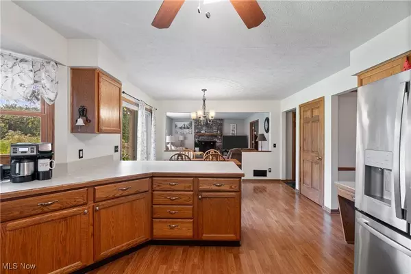 12340 Waterfall AVE NW, Uniontown, OH 44685