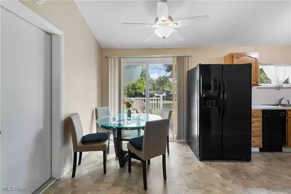 9933 Cynthia DR, Twinsburg, OH 44087